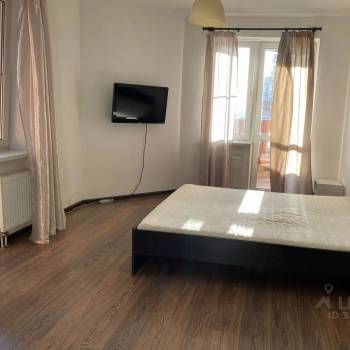 Сдается 1-комнатная квартира, 35 м²