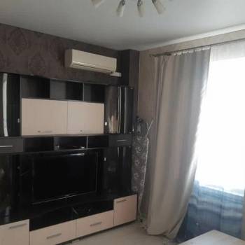 Сдается 1-комнатная квартира, 45 м²
