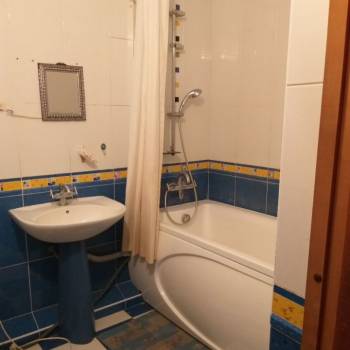 Сдается Многокомнатная квартира, 90 м²