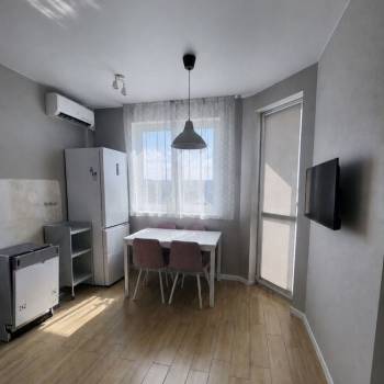Продается 1-комнатная квартира, 33,9 м²