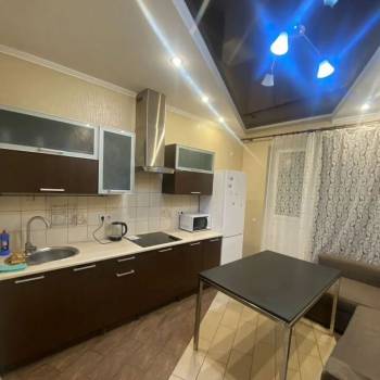 Сдается 1-комнатная квартира, 47 м²