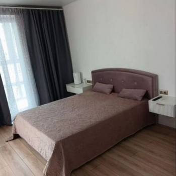 Продается 1-комнатная квартира, 37 м²