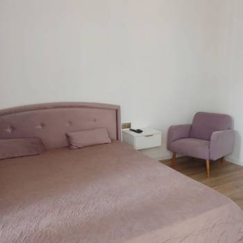 Продается 1-комнатная квартира, 37 м²