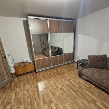 Сдается 1-комнатная квартира, 44 м²