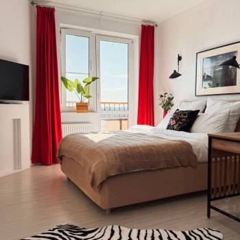 Продается 1-комнатная квартира, 37 м²