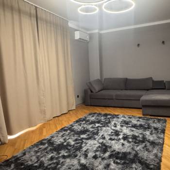 Сдается 1-комнатная квартира, 53 м²