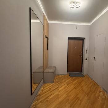 Сдается 1-комнатная квартира, 53 м²