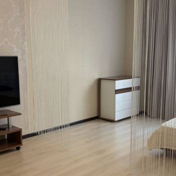 Сдается 1-комнатная квартира, 43 м²