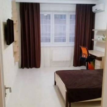 Сдается 2-х комнатная квартира, 75 м²