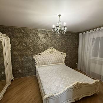 Сдается 1-комнатная квартира, 59 м²