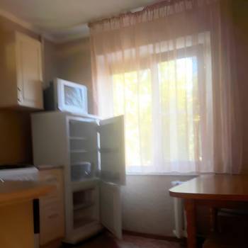 Продается 1-комнатная квартира, 32 м²