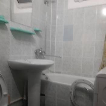 Продается 1-комнатная квартира, 32 м²
