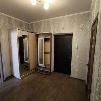 Сдается 1-комнатная квартира, 49 м²