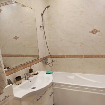 Сдается 2-х комнатная квартира, 61 м²