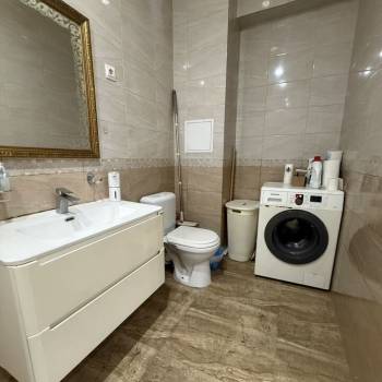 Продается 2-х комнатная квартира, 79 м²