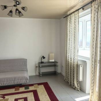 Сдается 1-комнатная квартира, 51 м²
