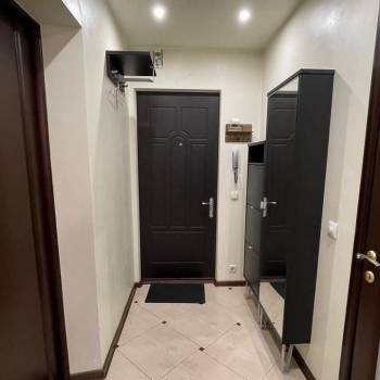Продается 1-комнатная квартира, 38 м²