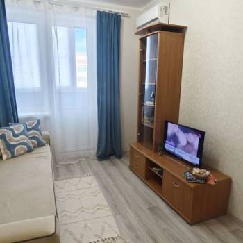 Сдается 1-комнатная квартира, 42 м²
