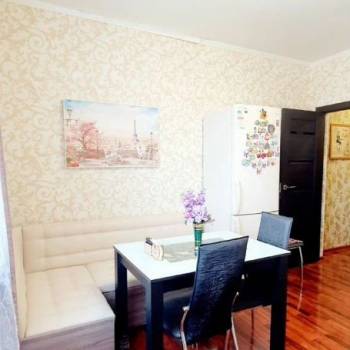 Сдается 1-комнатная квартира, 42 м²