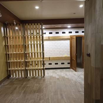 Сдается Нежилое помещение, 200 м²