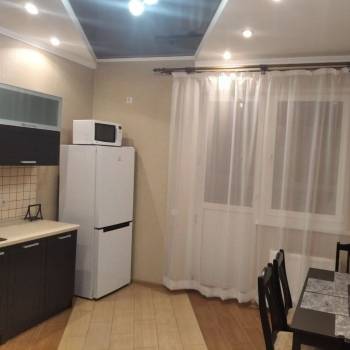 Сдается 1-комнатная квартира, 45 м²