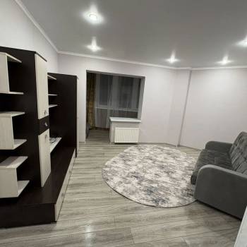 Сдается 1-комнатная квартира, 40 м²