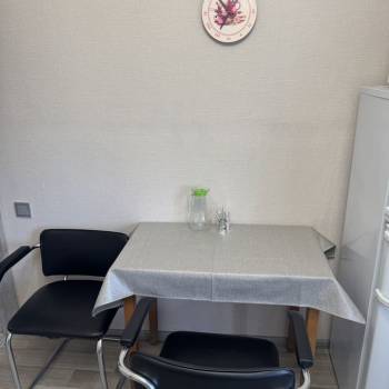Сдается 2-х комнатная квартира, 42 м²