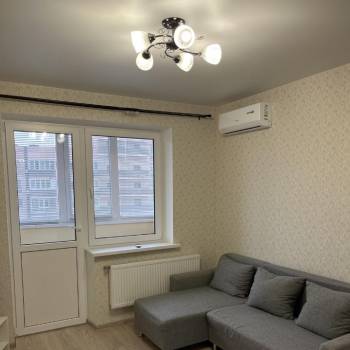Сдается 1-комнатная квартира, 40 м²