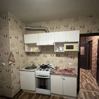 Сдается 1-комнатная квартира, 42 м²