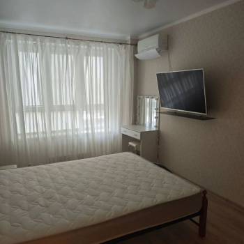 Сдается 1-комнатная квартира, 38 м²