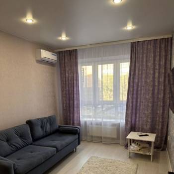 Сдается 1-комнатная квартира, 39 м²