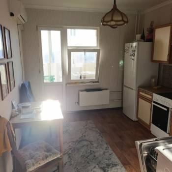 Сдается 1-комнатная квартира, 40 м²