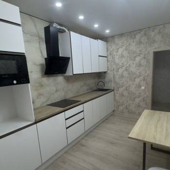 Сдается 1-комнатная квартира, 46 м²