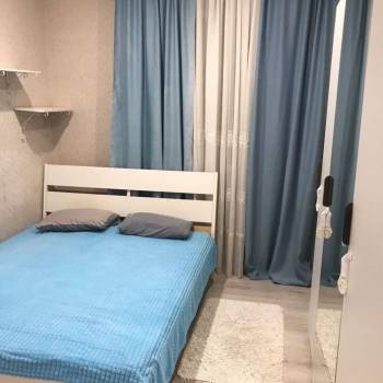 Сдается 1-комнатная квартира, 54 м²