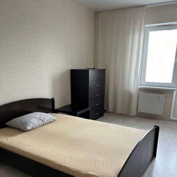 Сдается 1-комнатная квартира, 47 м²