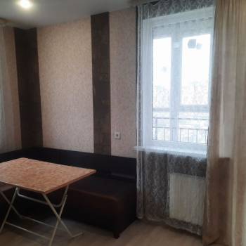 Сдается 1-комнатная квартира, 50 м²