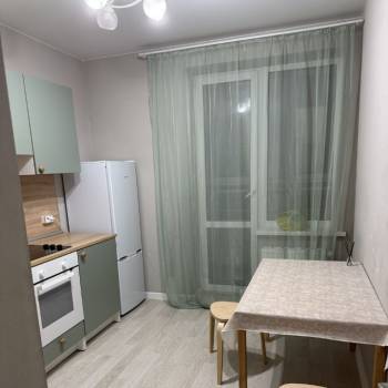 Сдается 1-комнатная квартира, 36 м²