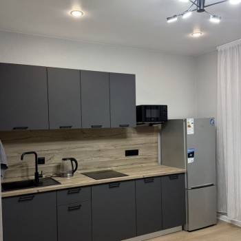 Сдается 1-комнатная квартира, 42,3 м²