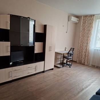 Сдается 1-комнатная квартира, 51,7 м²