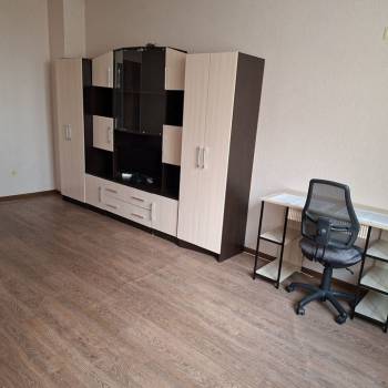Сдается 1-комнатная квартира, 51,7 м²