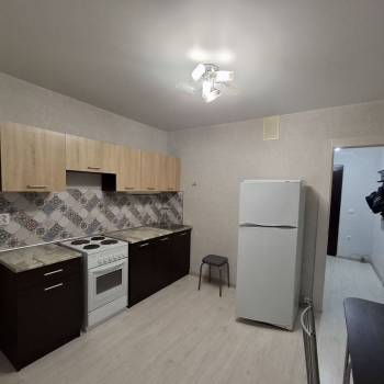 Сдается 1-комнатная квартира, 38 м²