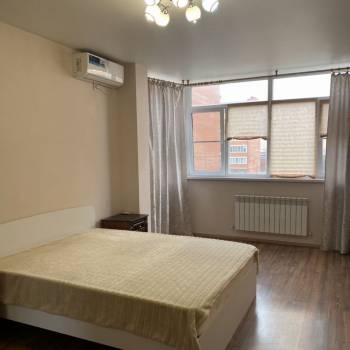 Сдается 1-комнатная квартира, 43 м²