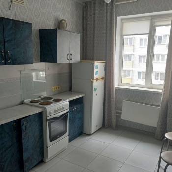 Сдается 1-комнатная квартира, 42 м²