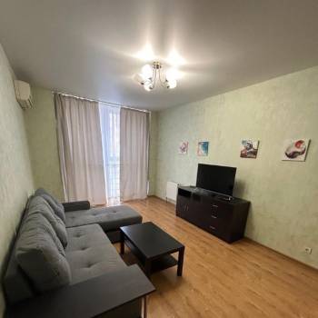 Сдается 1-комнатная квартира, 47 м²