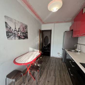 Сдается Многокомнатная квартира, 75 м²