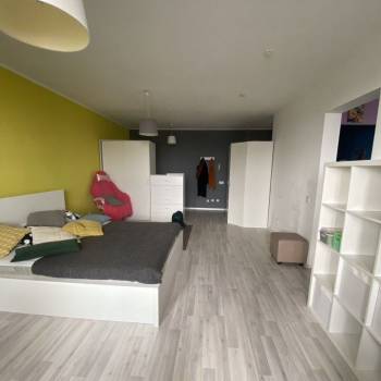 Продается 1-комнатная квартира, 55 м²