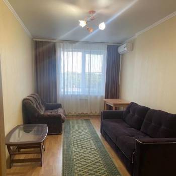 Сдается 1-комнатная квартира, 44 м²