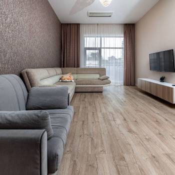 Продается 1-комнатная квартира, 71,5 м²