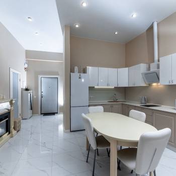 Продается 1-комнатная квартира, 71,5 м²