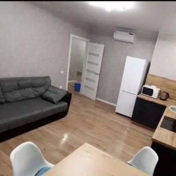 Сдается 1-комнатная квартира, 50 м²